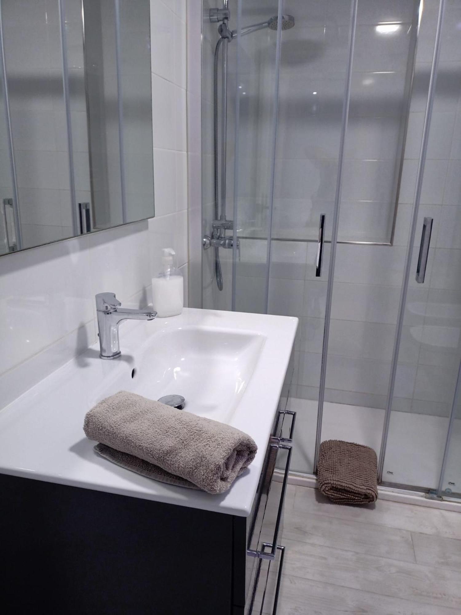 マラガPiso Con Parkinprivado Y A10Minutosdelaplayaandandoアパートメント エクステリア 写真